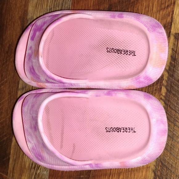 Girls Size 13 Shoes!!! - Picture 14 of 16